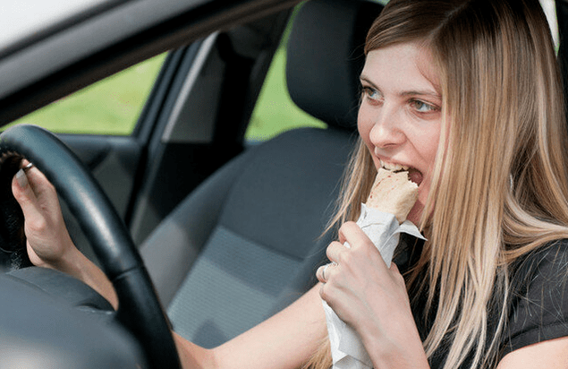Comer no caminho
